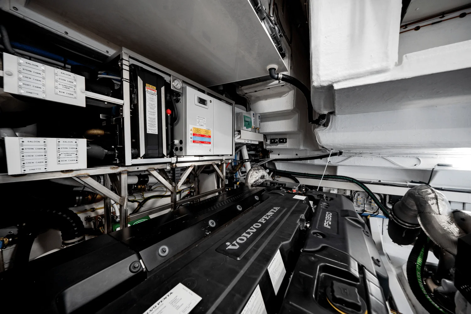 2026 Azimut Fly 78 Image Thumbnail #84