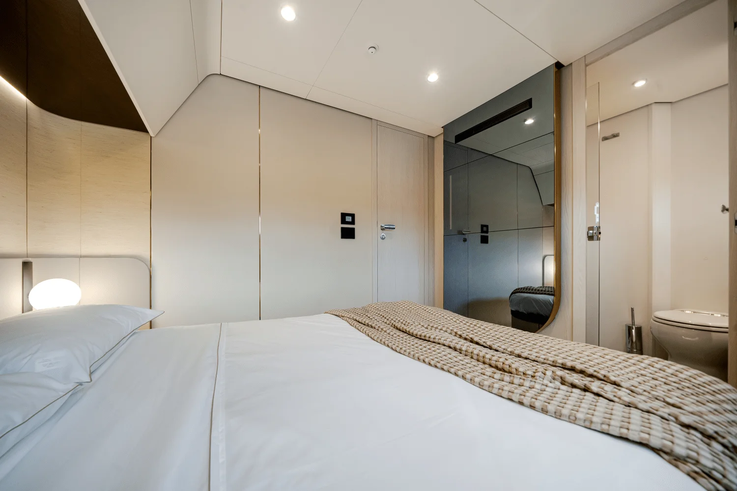 2026 Azimut Fly 78 Image Thumbnail #56