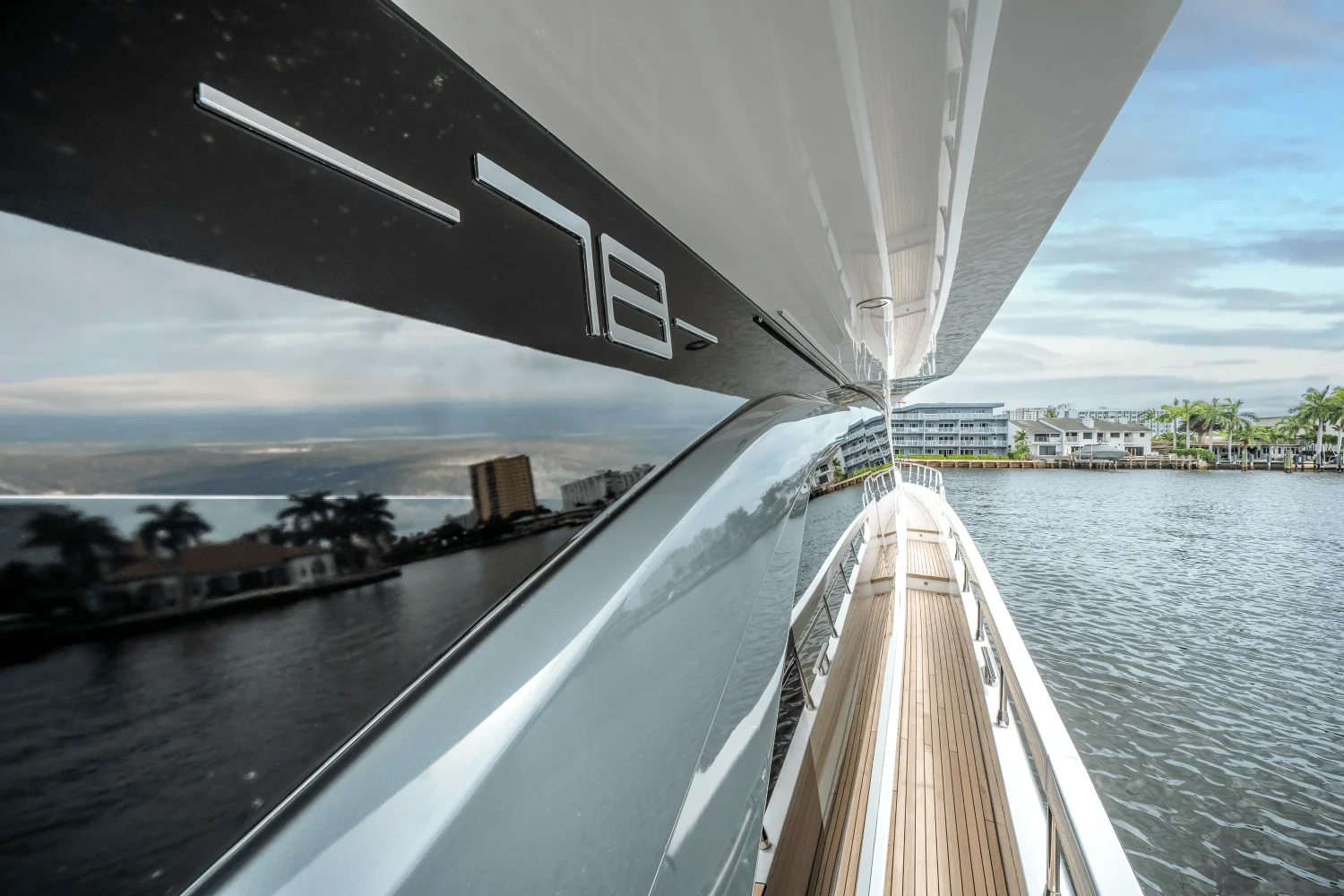 2026 Azimut Fly 78 Image Thumbnail #16