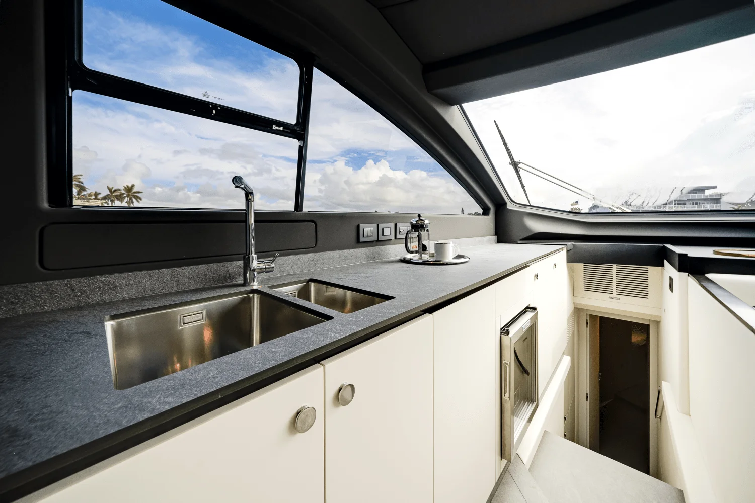 2026 Azimut Fly 78 Image Thumbnail #69