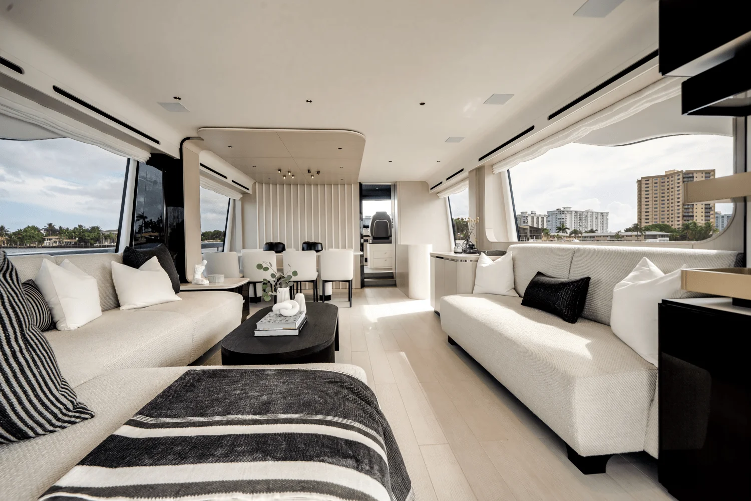 2026 Azimut Fly 78 Image Thumbnail #28