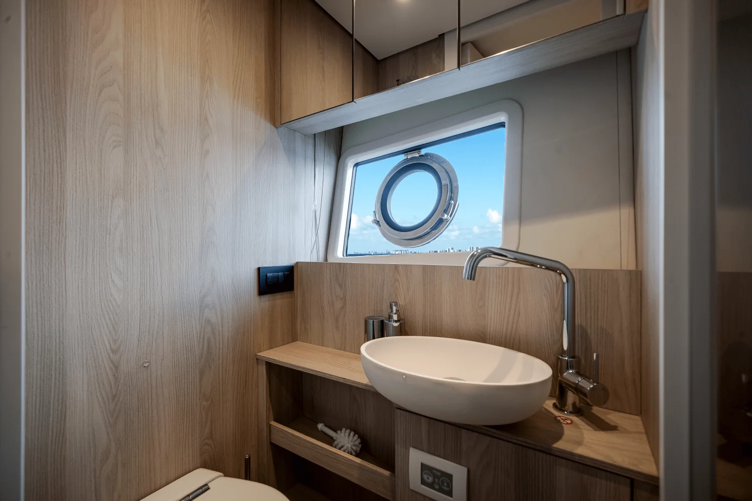 2026 Azimut Fly 78 Image Thumbnail #78