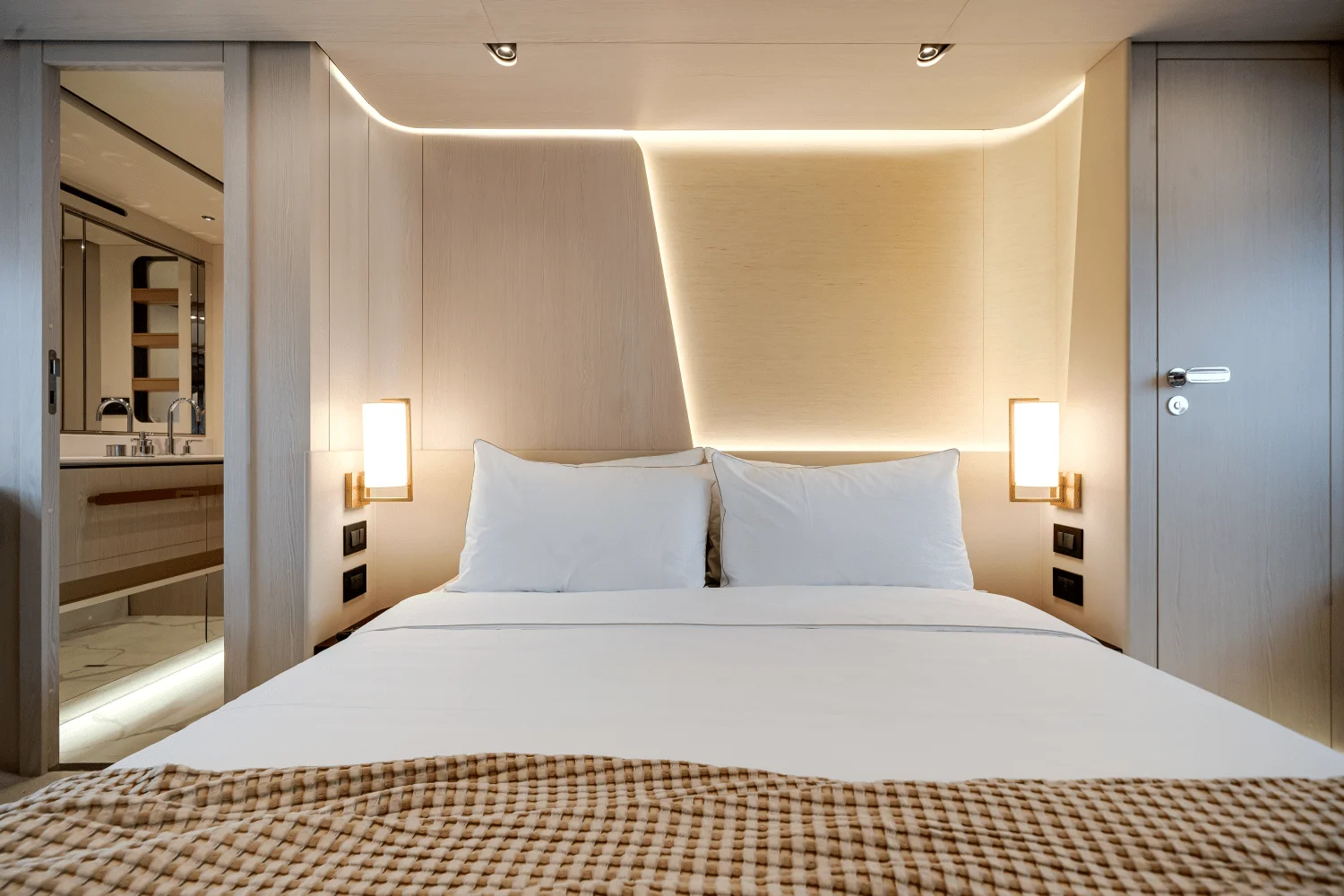 2026 Azimut Fly 78 Image Thumbnail #41