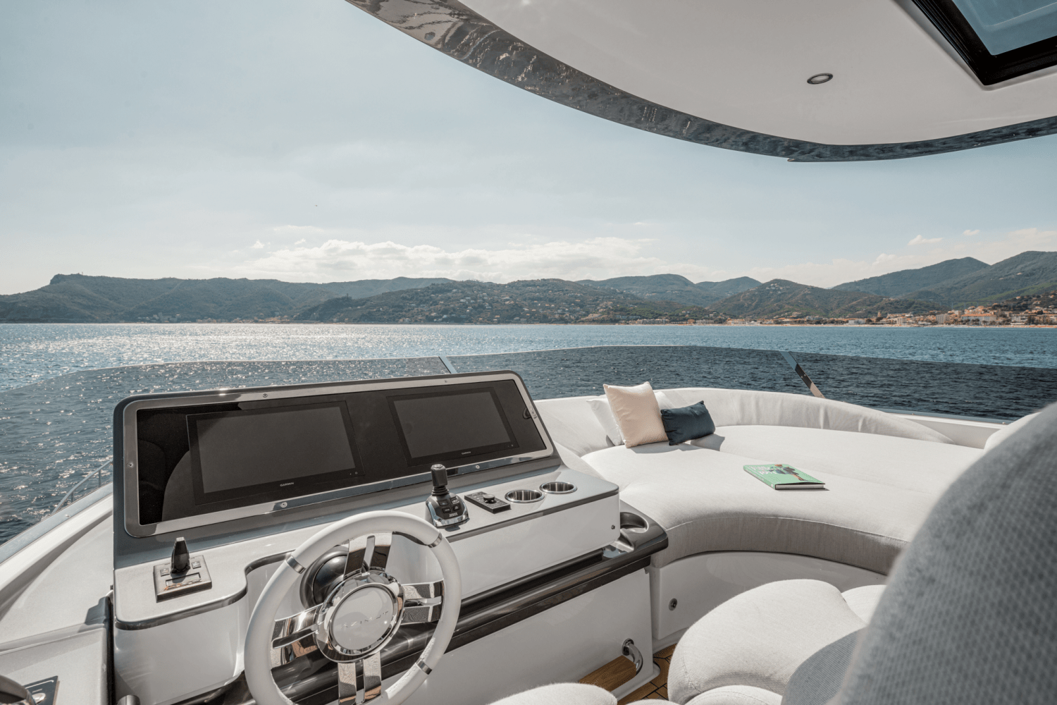 2026 Azimut
                                                             AZ78-FLY Image Thumbnail #26