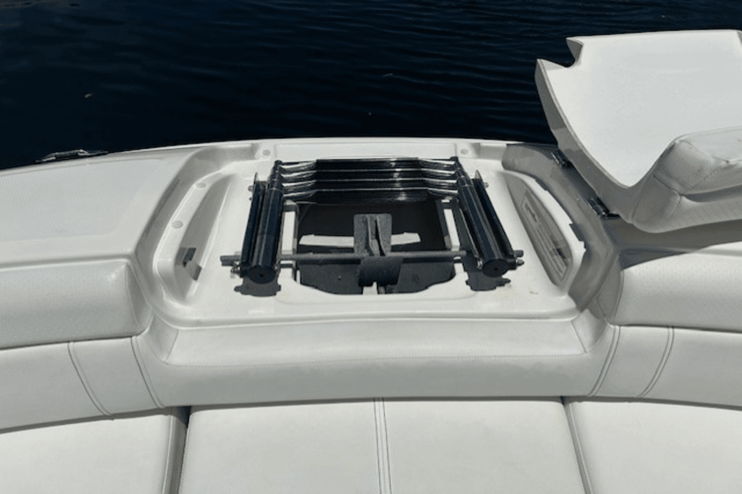 2018 Sea Ray 270 SDX Image Thumbnail #40