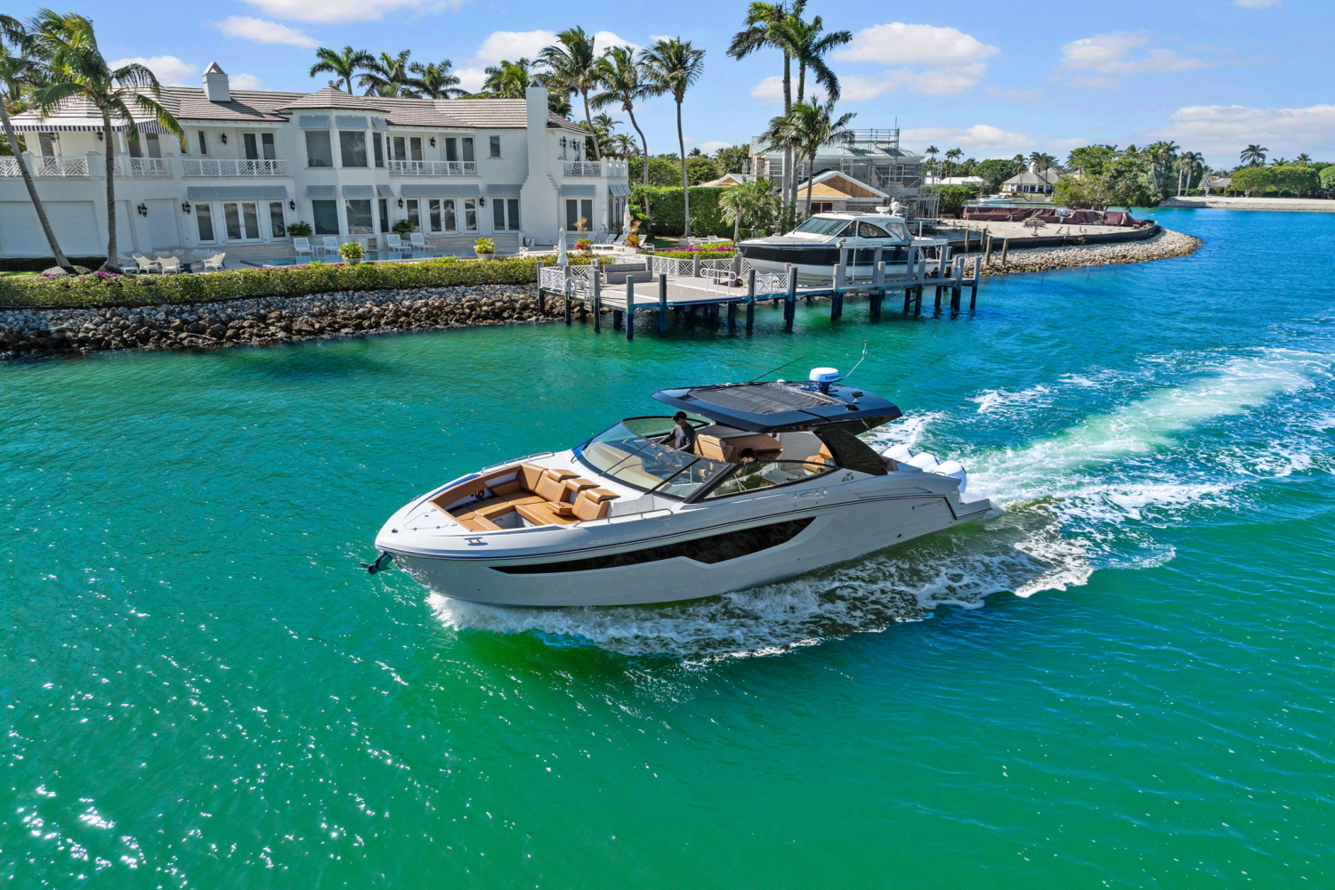 2025 Cruisers Yachts 38 GLS Outboard Image Thumbnail #58