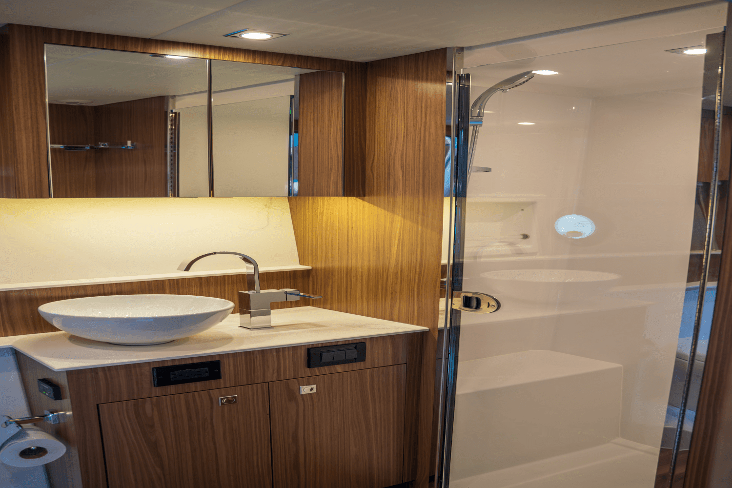 2025 Cruisers Yachts 46 Cantius Image Thumbnail #53