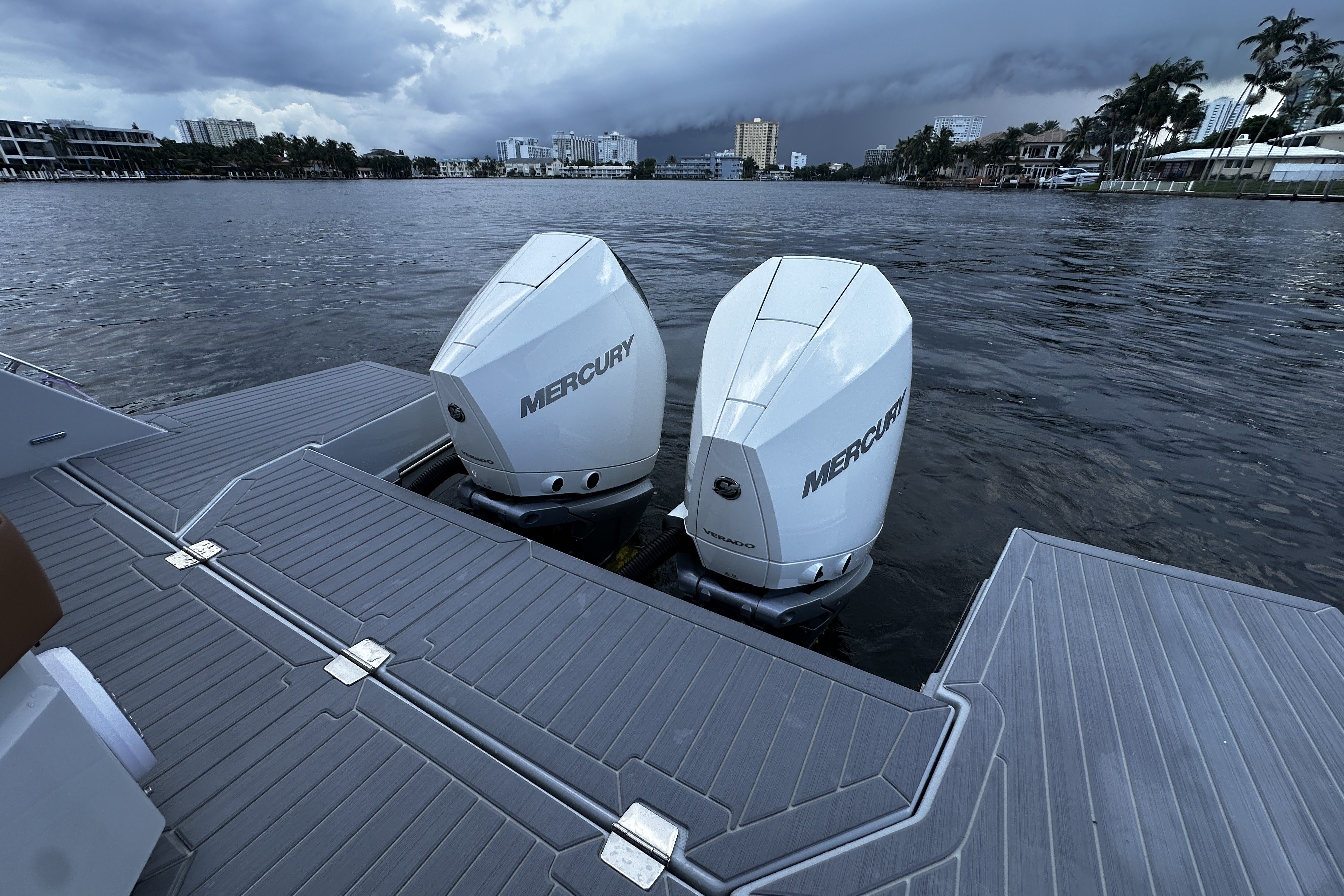 2025 Cruisers Yachts 34 GLS South Beach Outboard Image Thumbnail #26