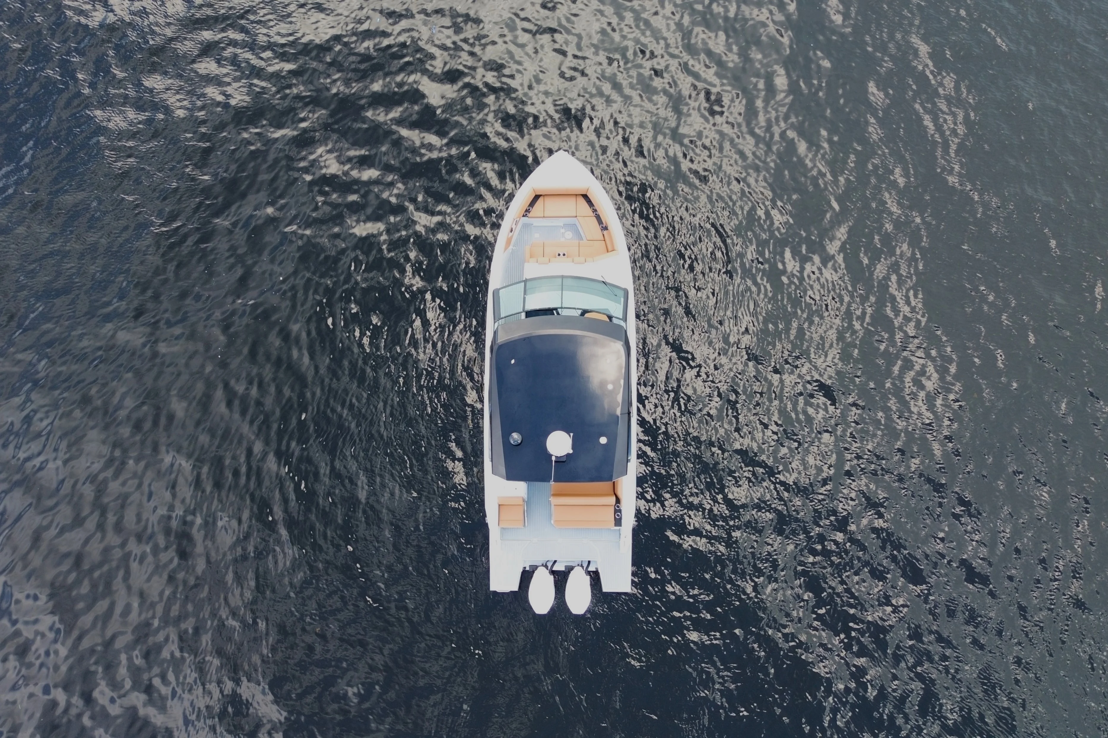 2025 Cruisers Yachts 34 GLS South Beach Outboard Image Thumbnail #22