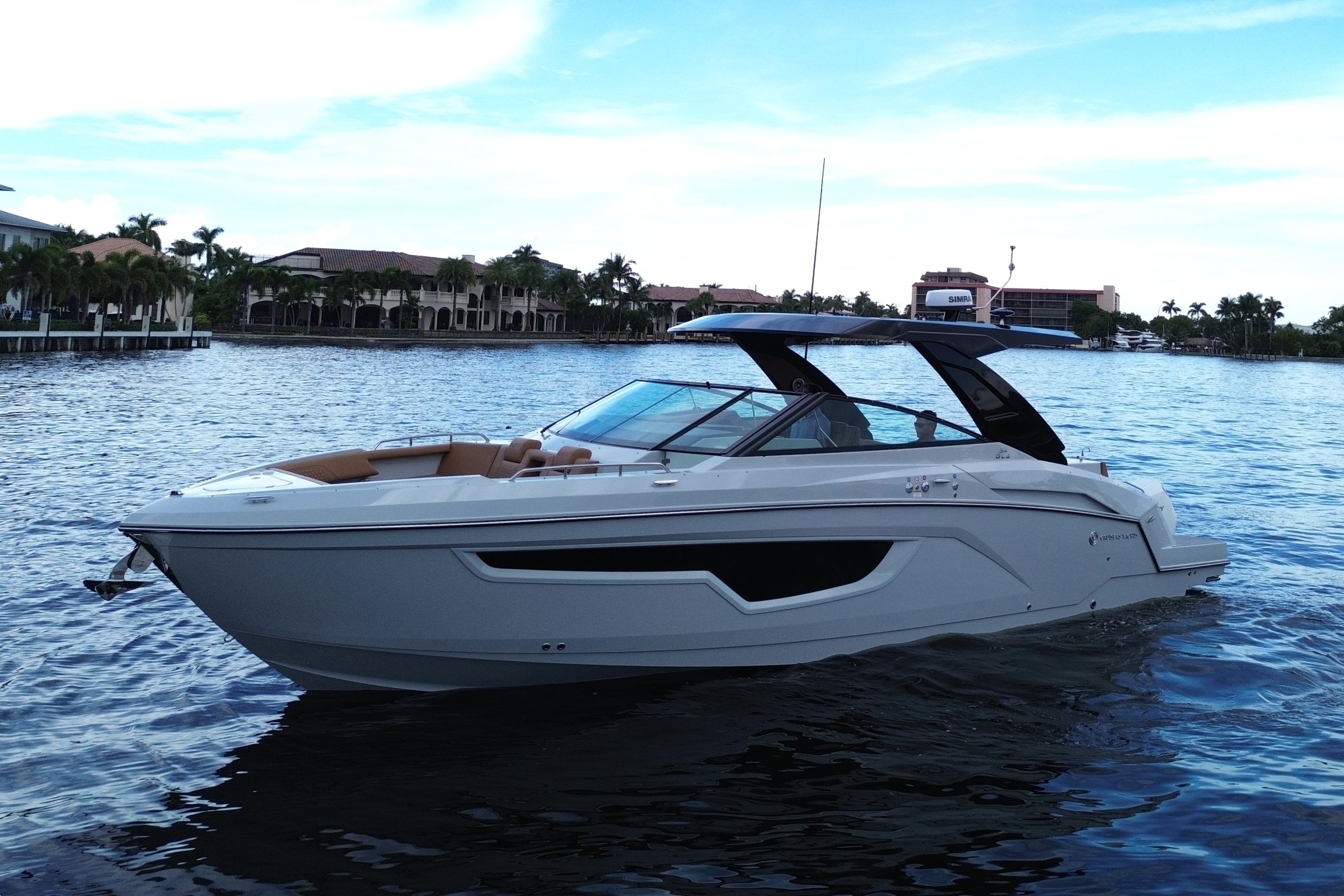 2025 Cruisers Yachts 34 GLS South Beach Outboard Image Thumbnail #1