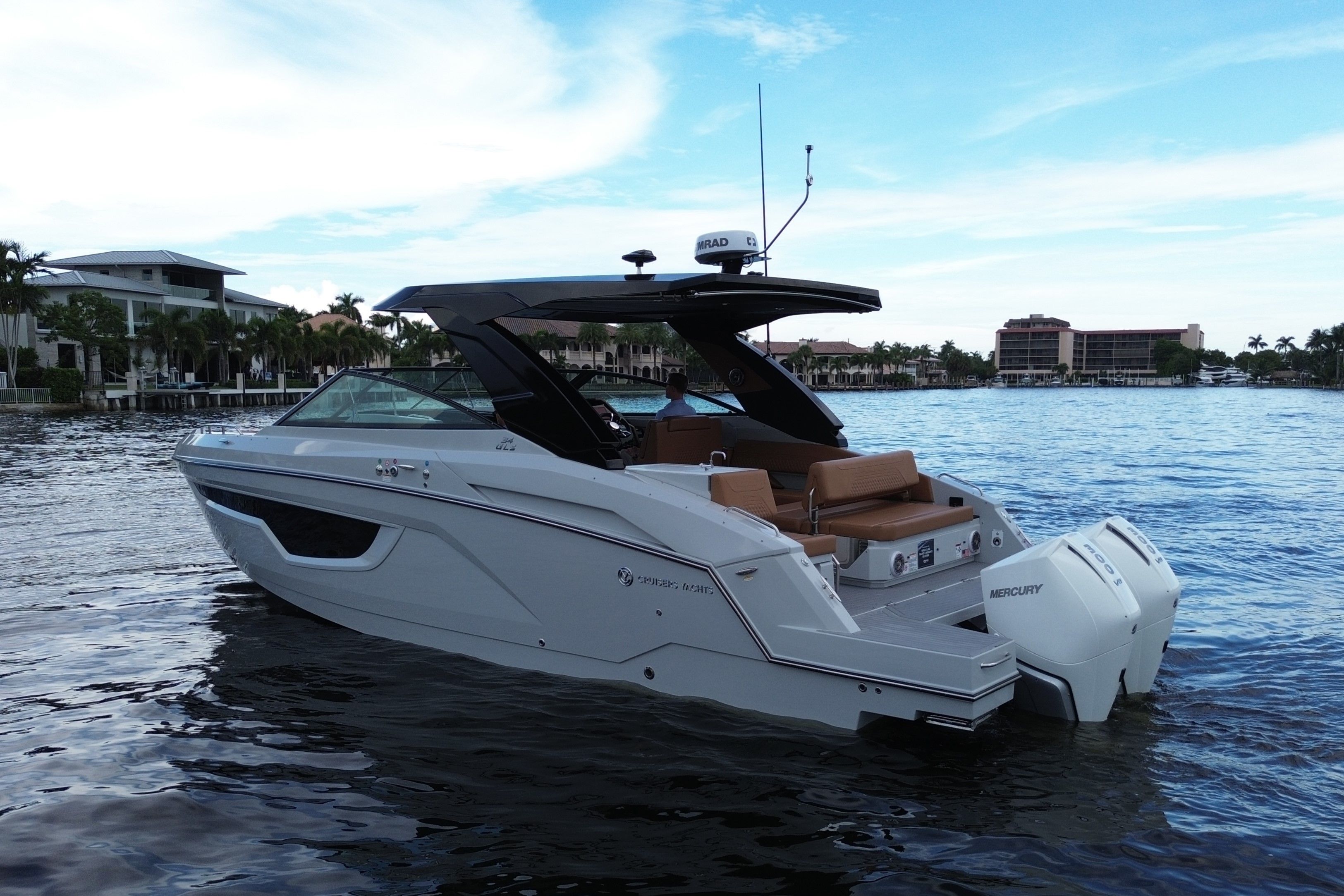 2025 Cruisers Yachts 34 GLS South Beach Outboard Image Thumbnail #6