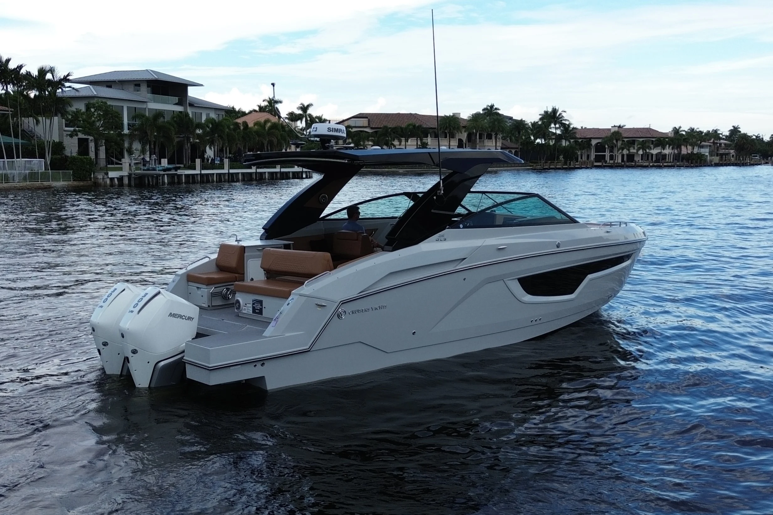 2025 Cruisers Yachts 34 GLS South Beach Outboard Image Thumbnail #11