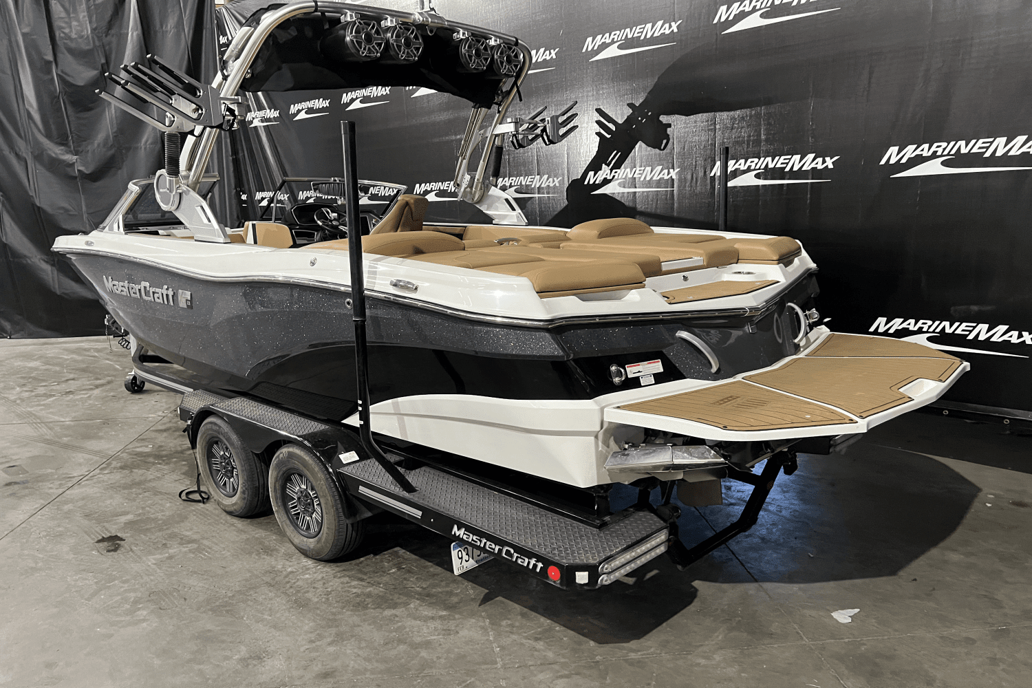 2019 Mastercraft XT23 Image Thumbnail #2