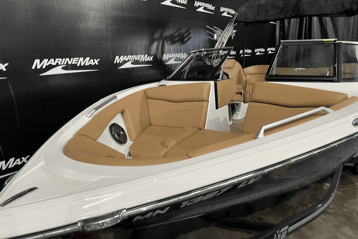 2019 Mastercraft XT23 Image Thumbnail #1