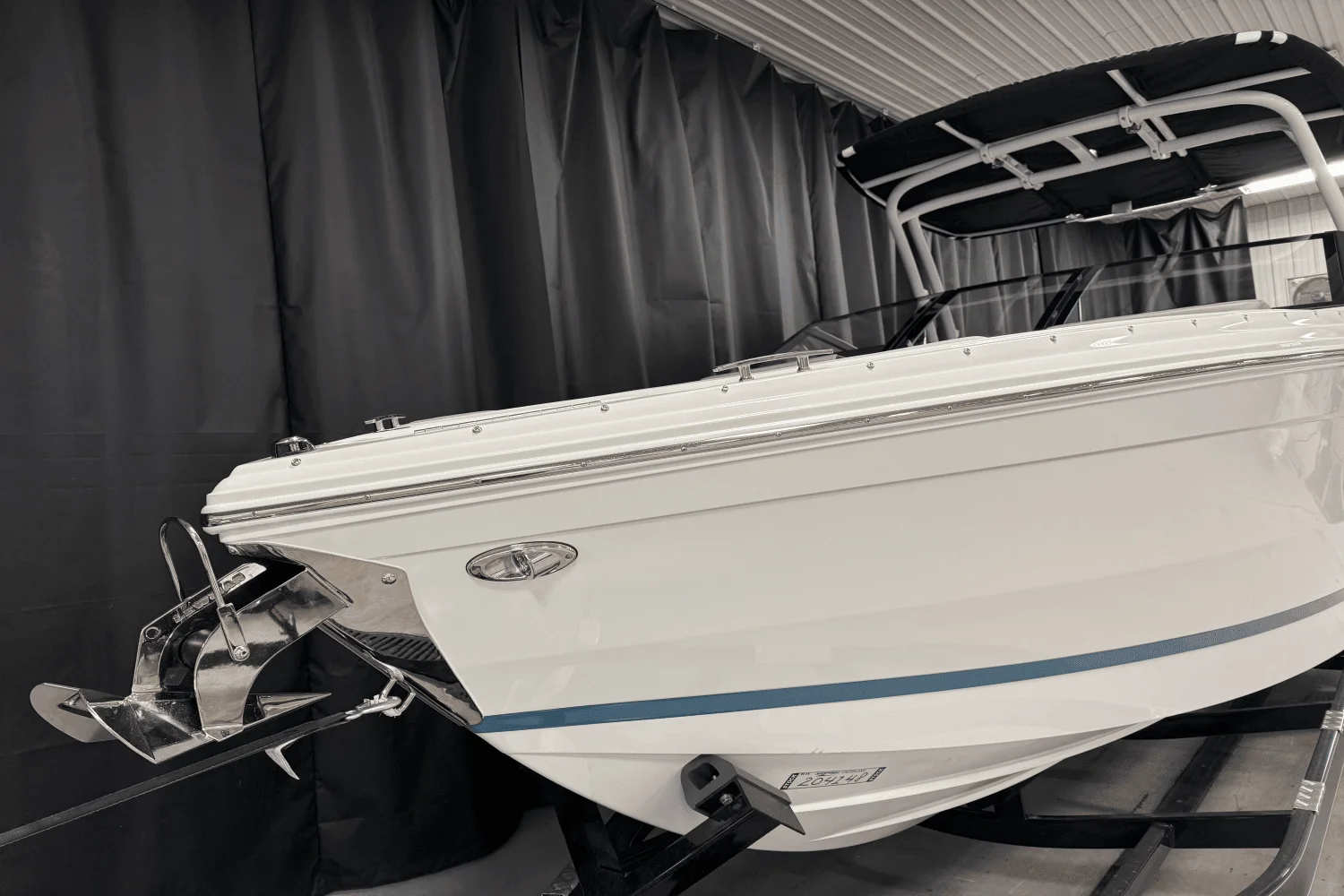 Thumbnail 4 for 2025 Cobalt R8 Outboard