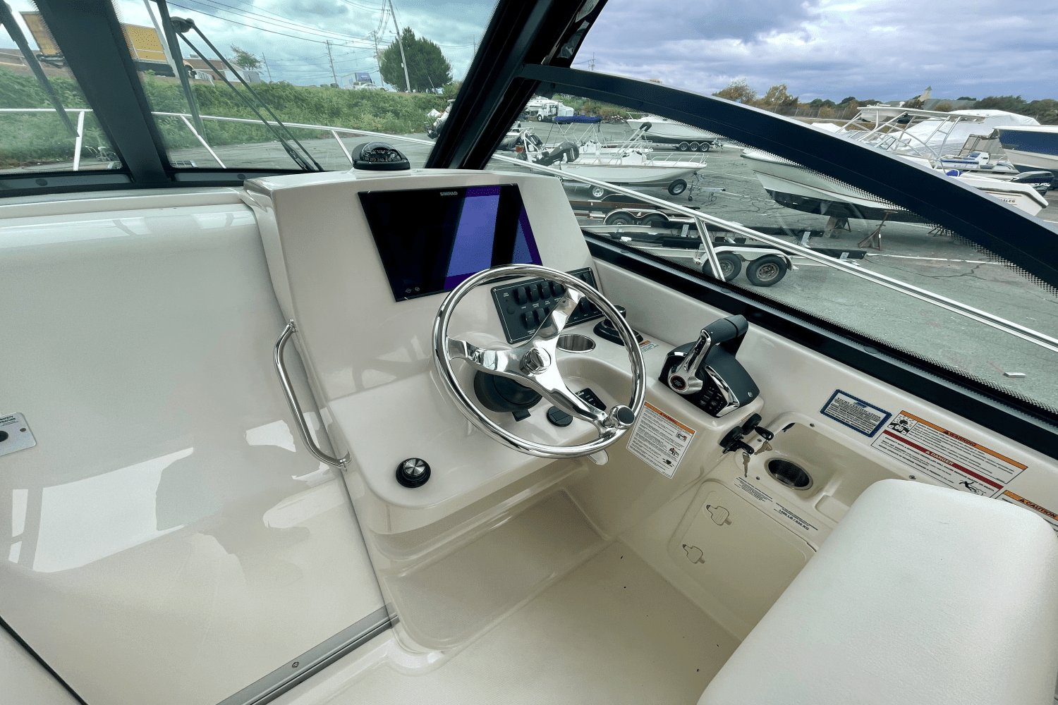 2025 Boston Whaler 285 Conquest Image Thumbnail #19