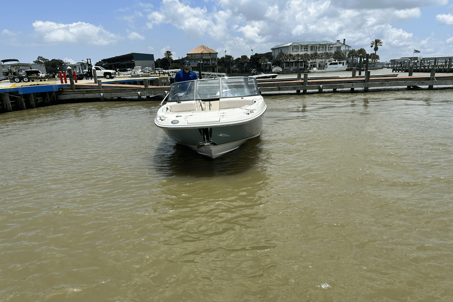 2018 Boston Whaler 230 VANTAGE Image Thumbnail #13