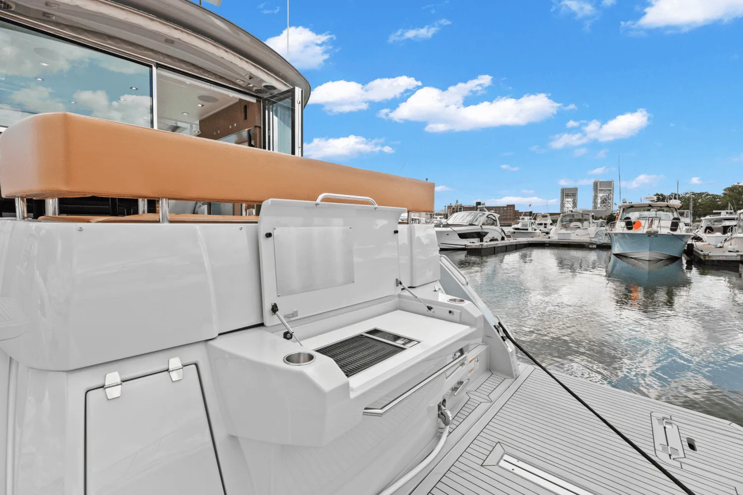 2025 Cruisers Yachts 50 Cantius Image Thumbnail #13