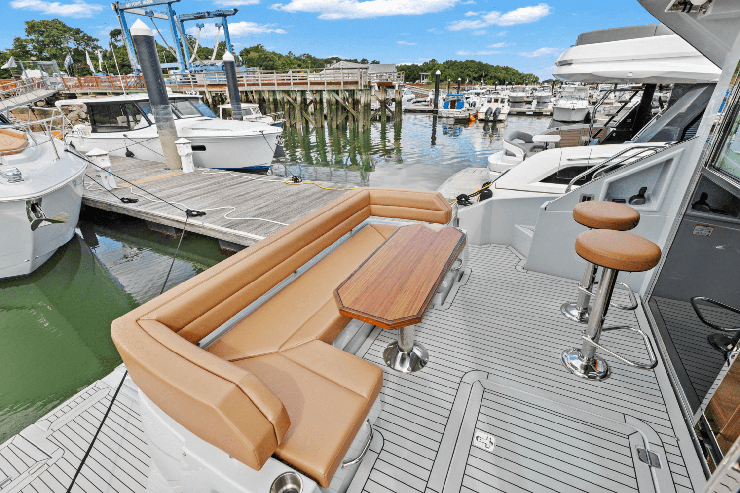 2025 Cruisers Yachts 50 Cantius Image Thumbnail #15