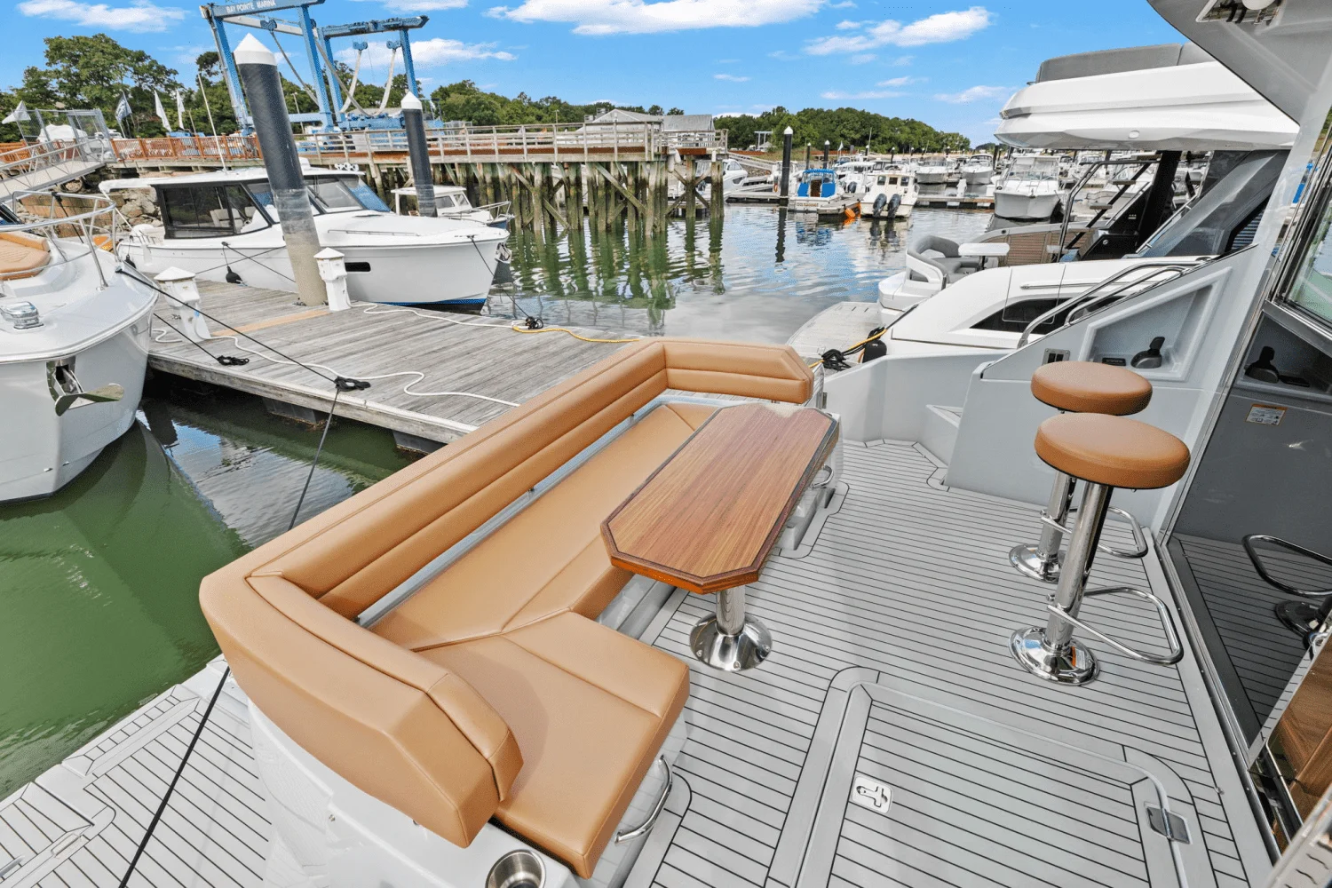 2025 Cruisers Yachts 50 Cantius Image Thumbnail #15