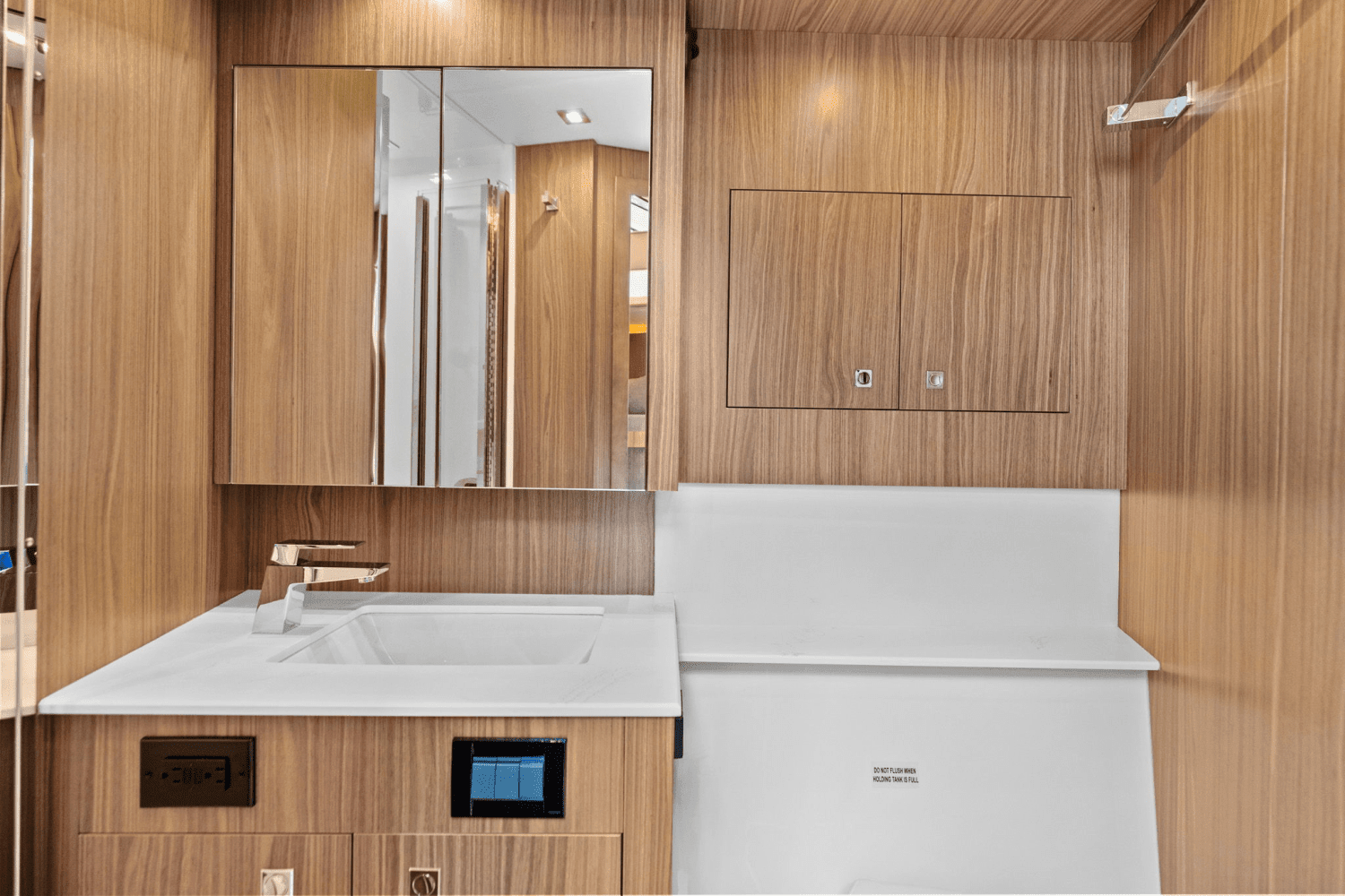 2025 Cruisers Yachts 50 Cantius Image Thumbnail #46