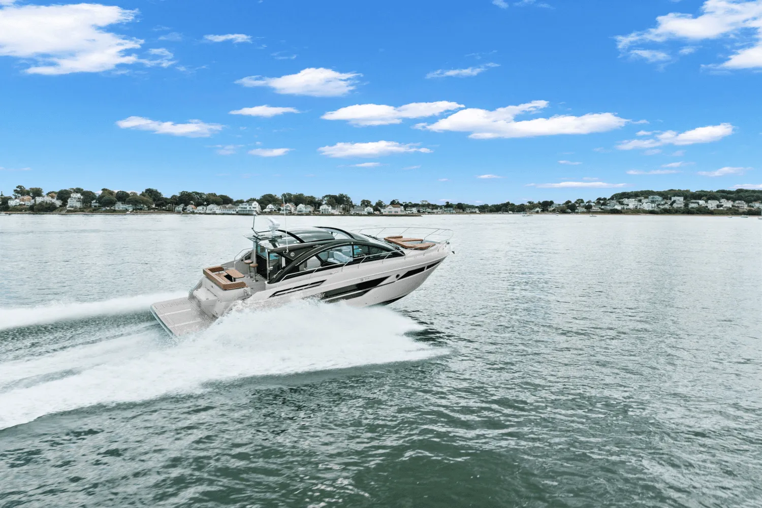 2025 Cruisers Yachts 50 Cantius Image Thumbnail #3