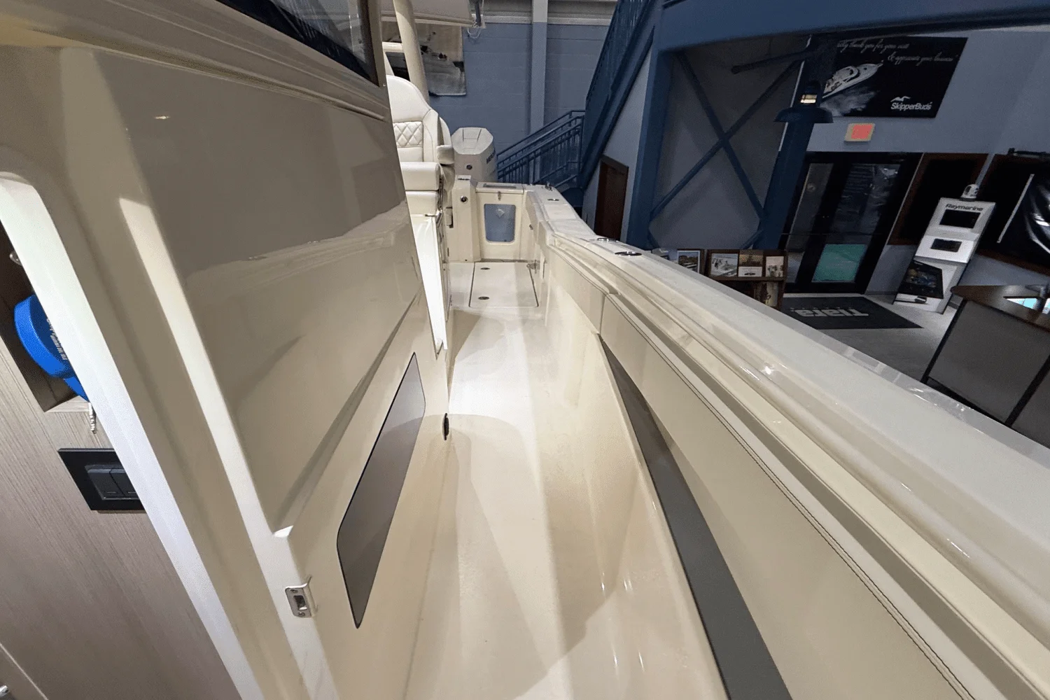 2025 Scout 377 LXF Image Thumbnail #21