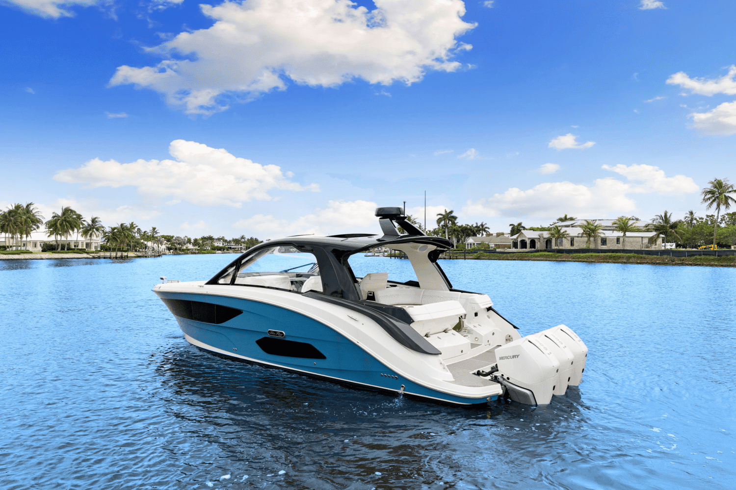 2023 Sea Ray 370 SUNDANCER OUTBOARD Image Thumbnail #4