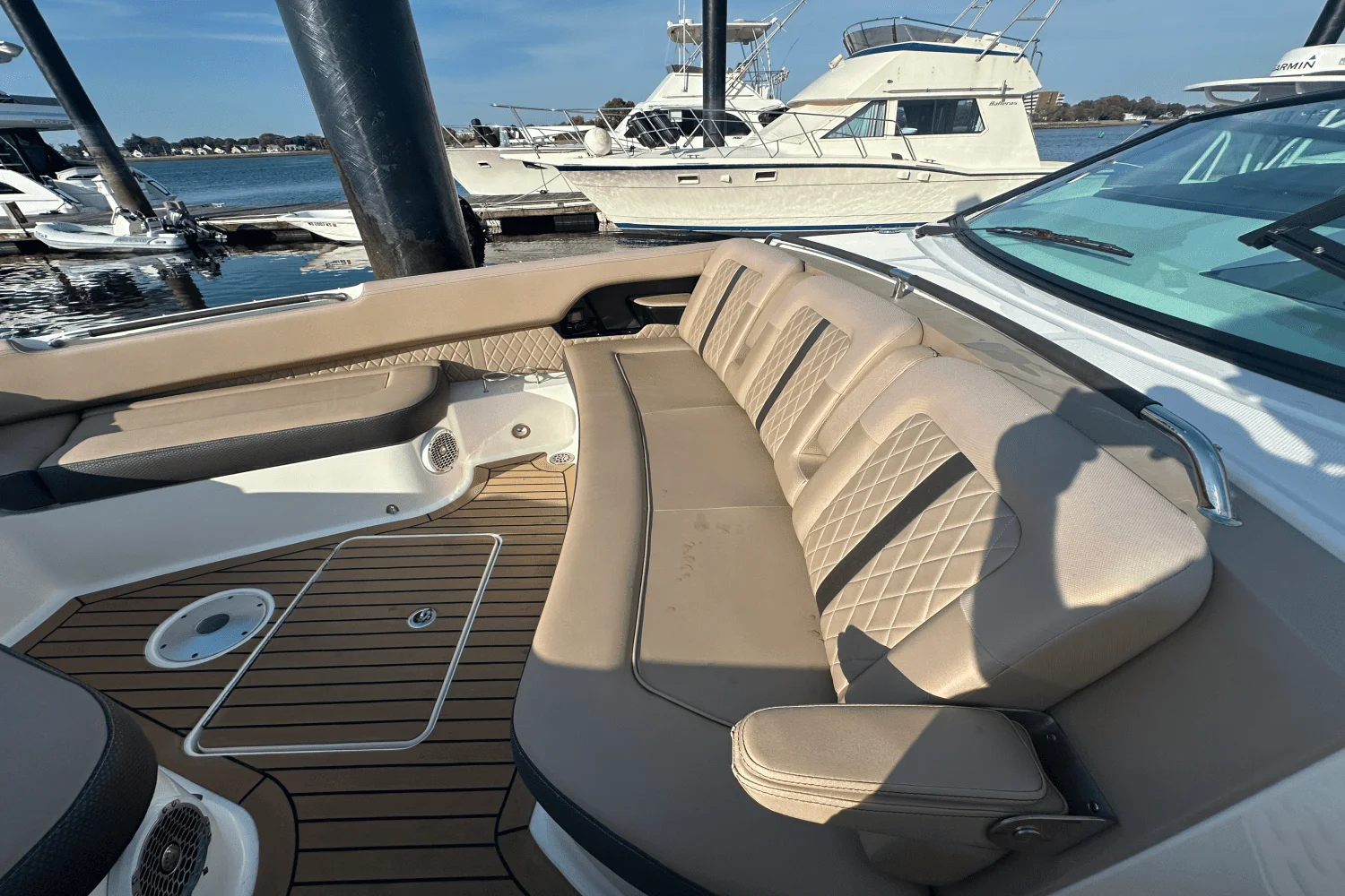 2018 Sea Ray 400 SLX Image Thumbnail #32