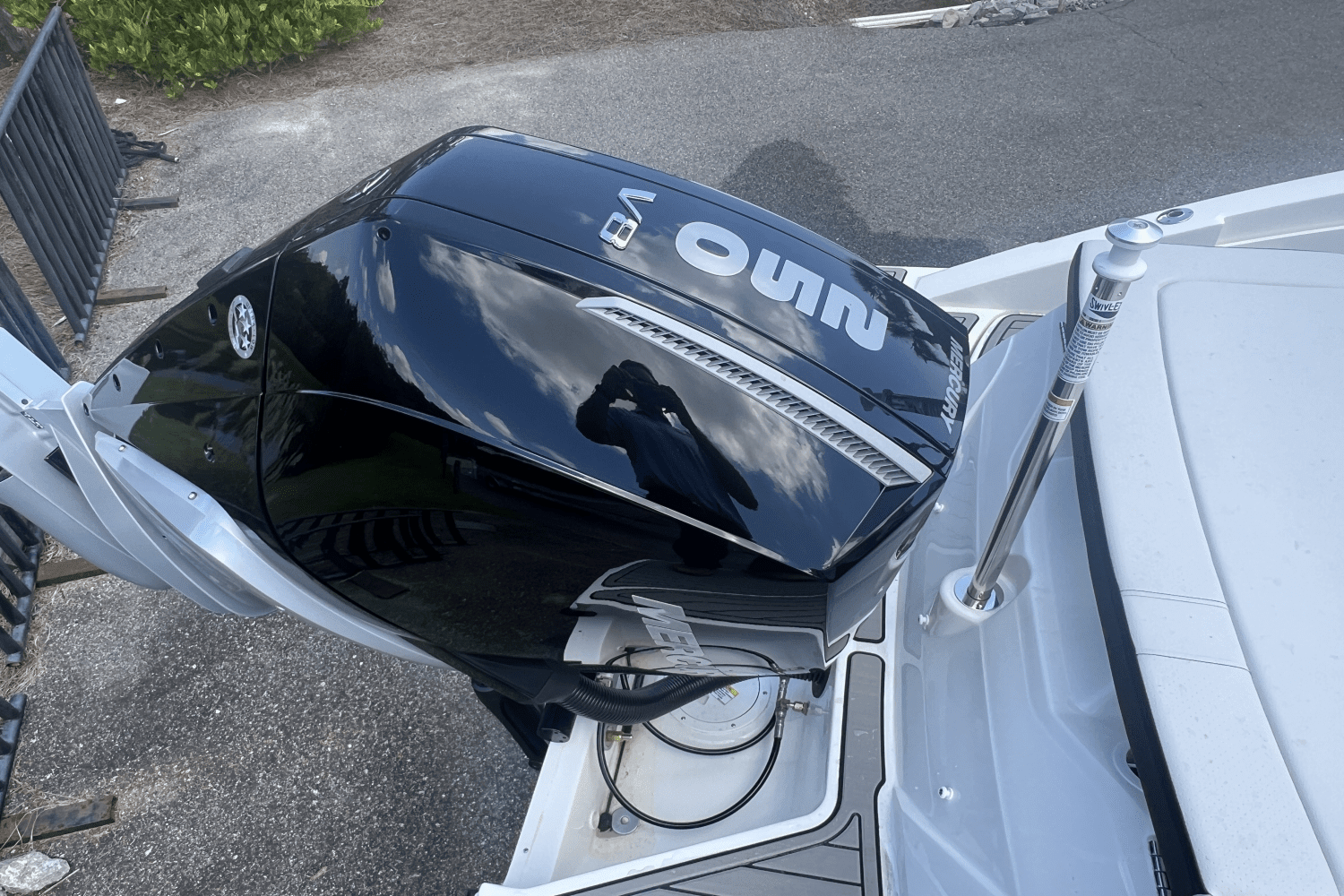 Thumbnail 2 for 2025 Sea Ray SPX 230 Outboard