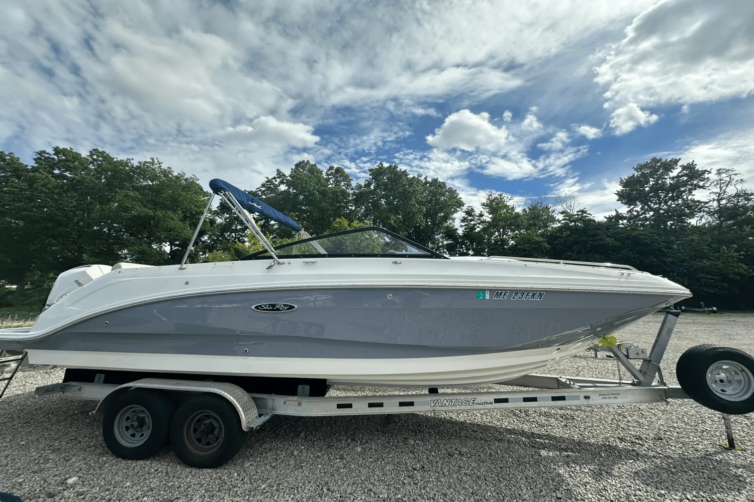2020 Sea Ray 250SDX OB Image Thumbnail #0
