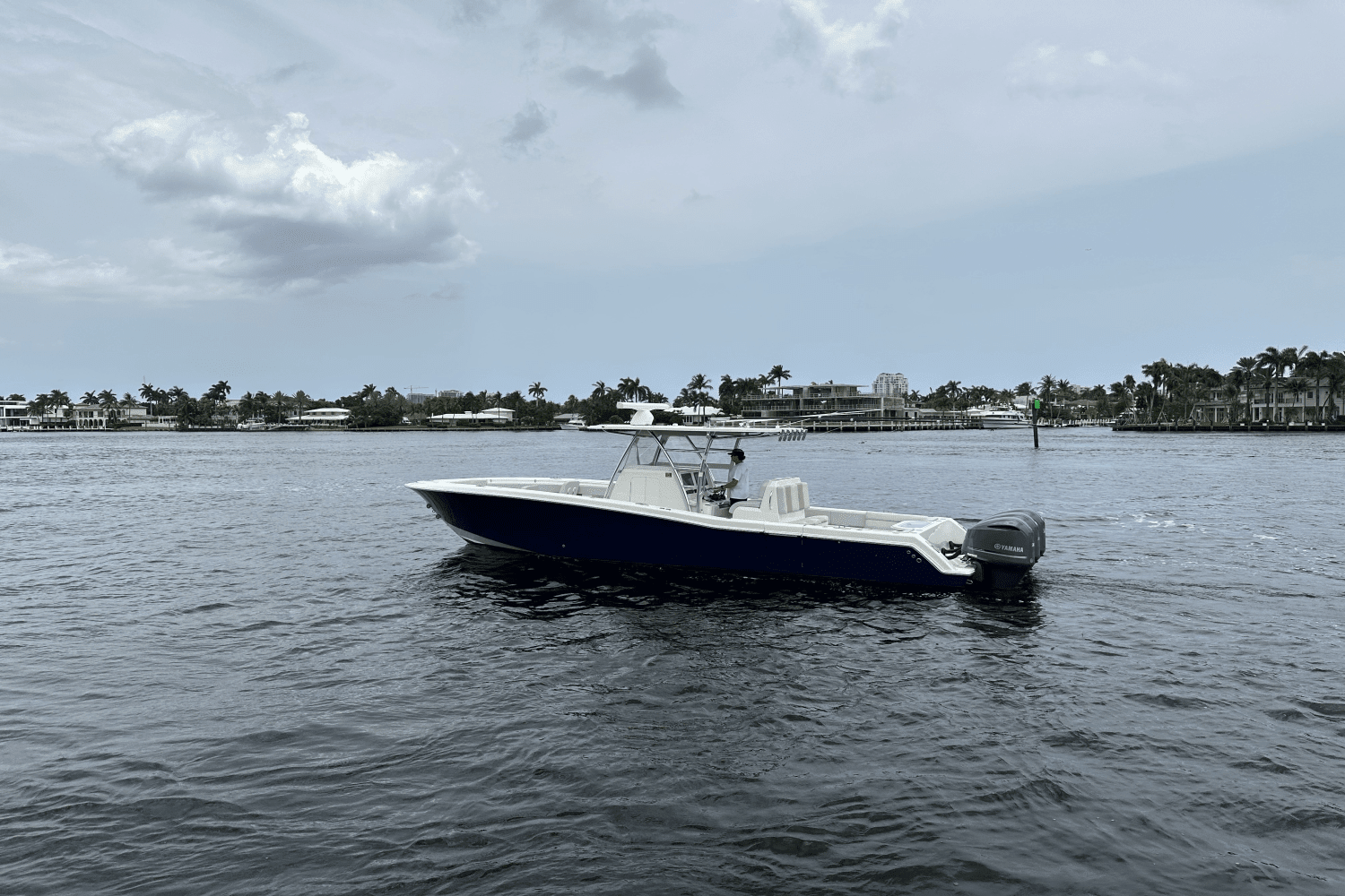 2018 Invincible 36 CENTER CONSOLE Image Thumbnail #31