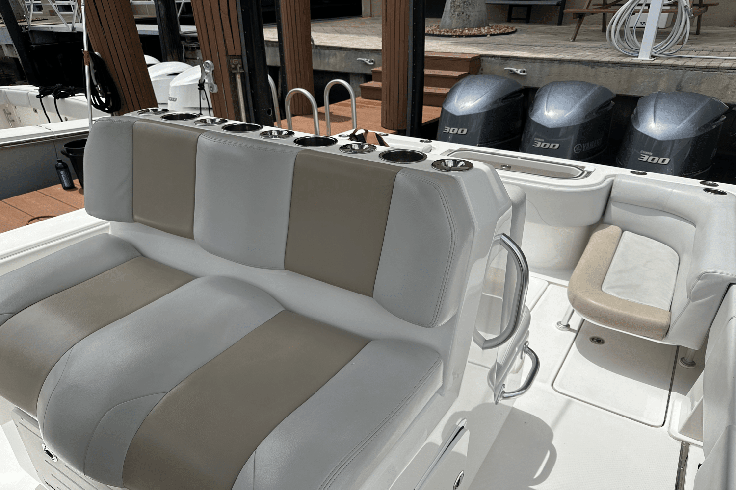 2018 Invincible 36 CENTER CONSOLE Image Thumbnail #8