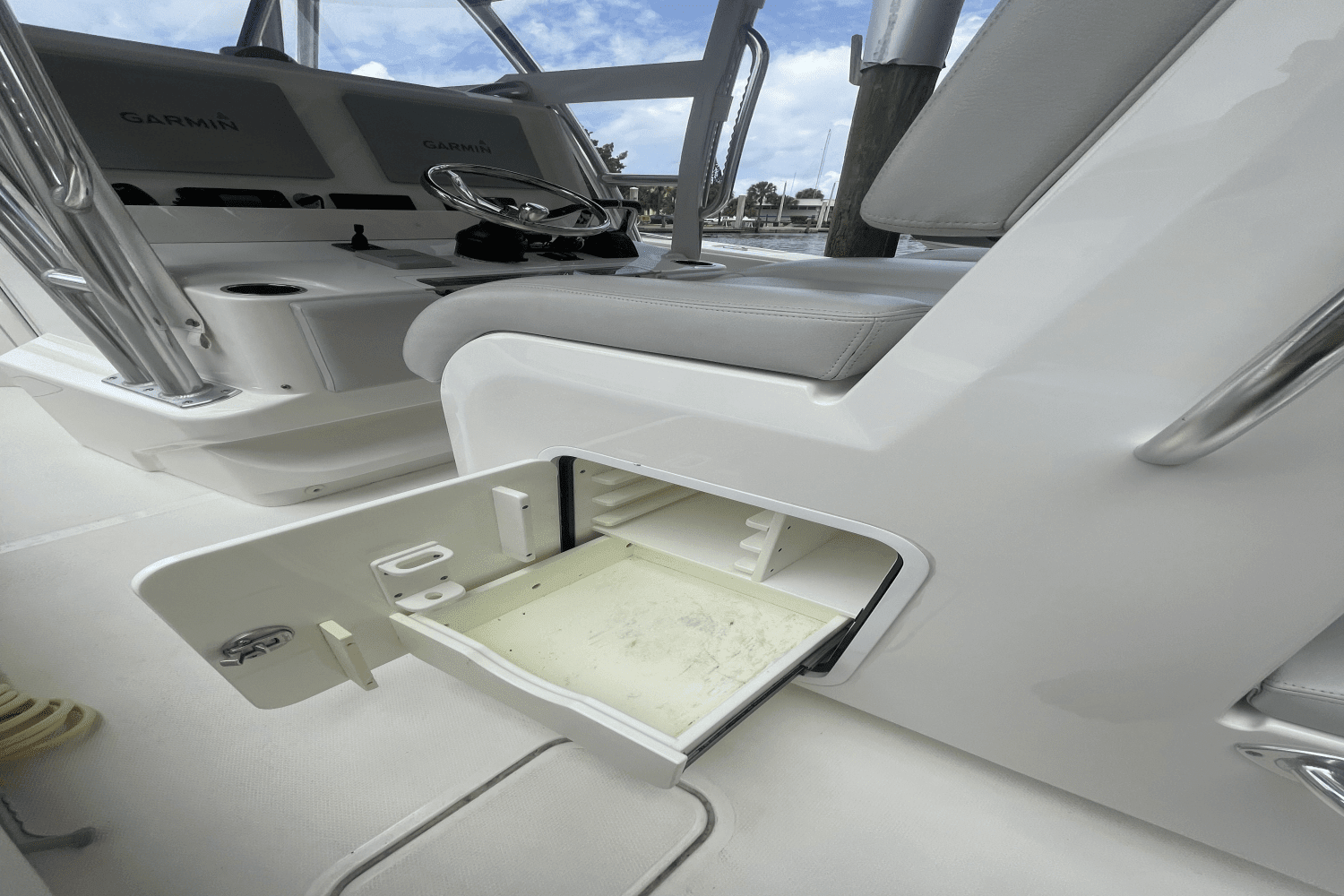 2018 Invincible 36 CENTER CONSOLE Image Thumbnail #43