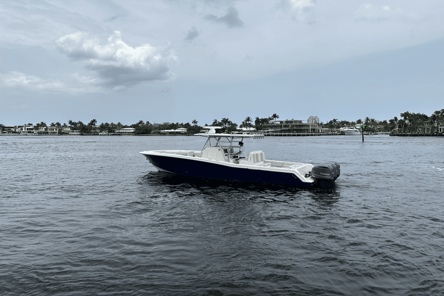 2018 Invincible 36 CENTER CONSOLE Image Thumbnail #21