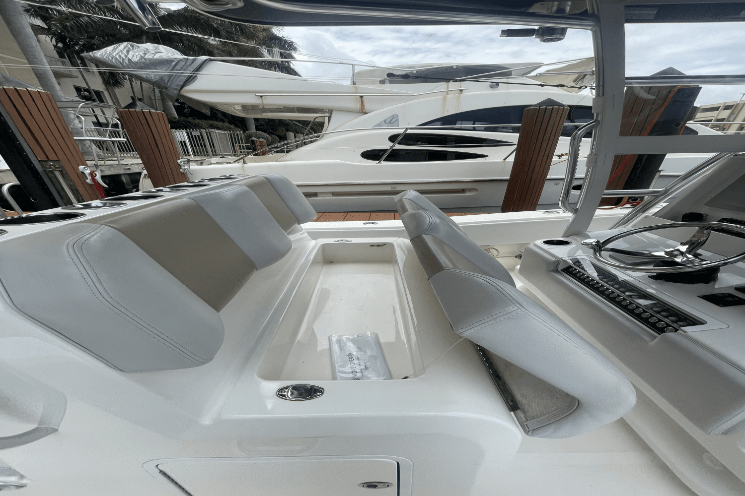 2018 Invincible 36 CENTER CONSOLE Image Thumbnail #46