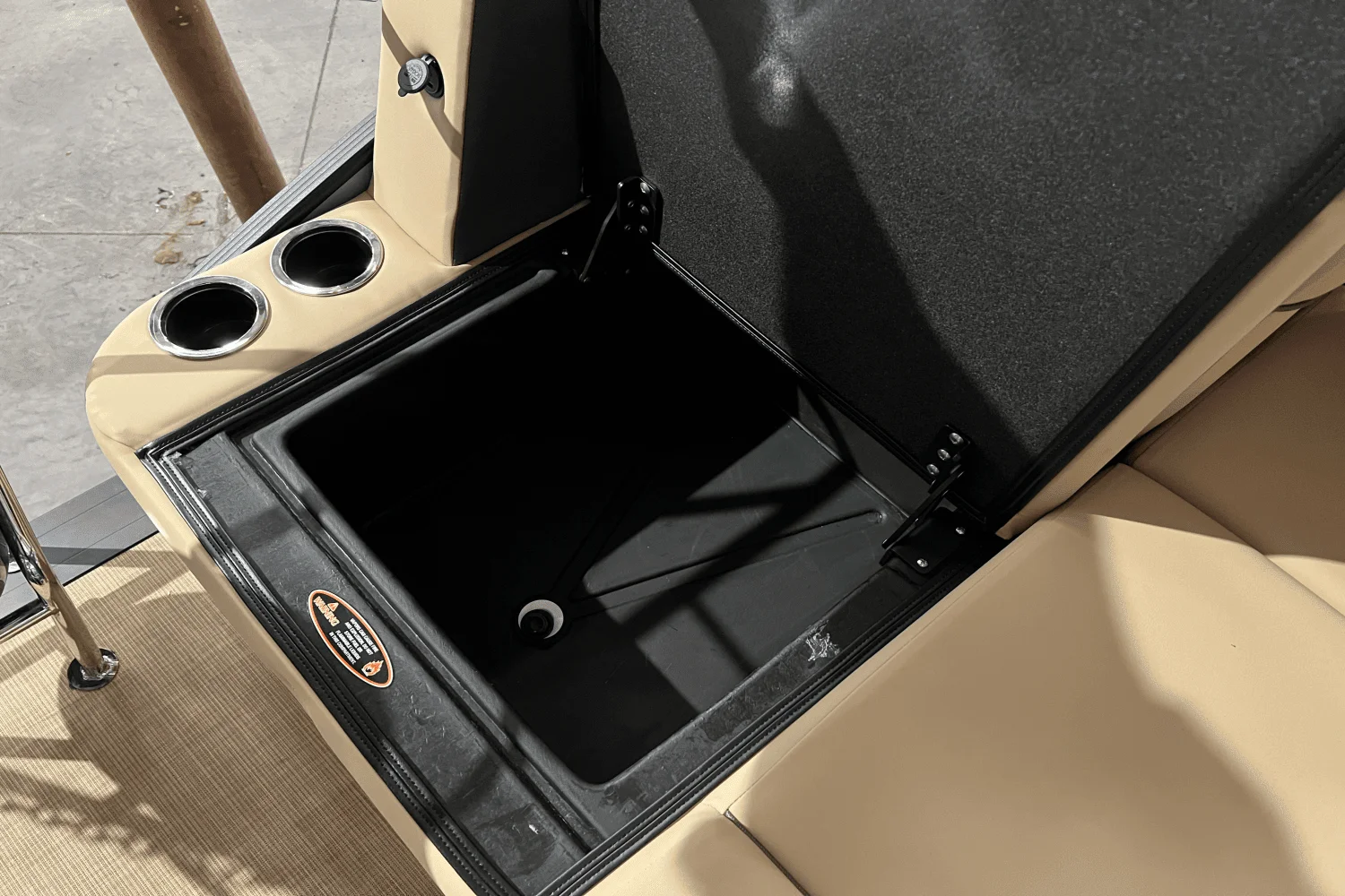 2025 Harris 230 Sunliner Image Thumbnail #9