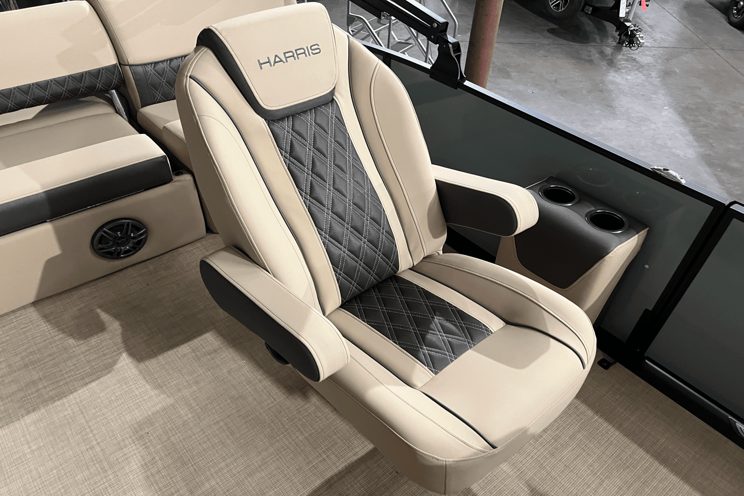 2025 Harris 230 Sunliner Image Thumbnail #16