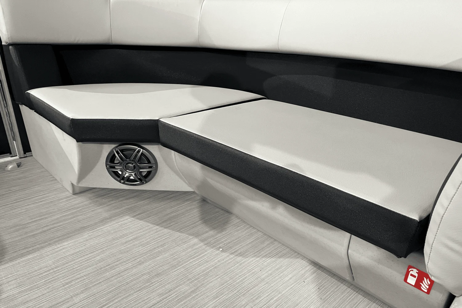 2025 Harris 210 Breeze Image Thumbnail #16