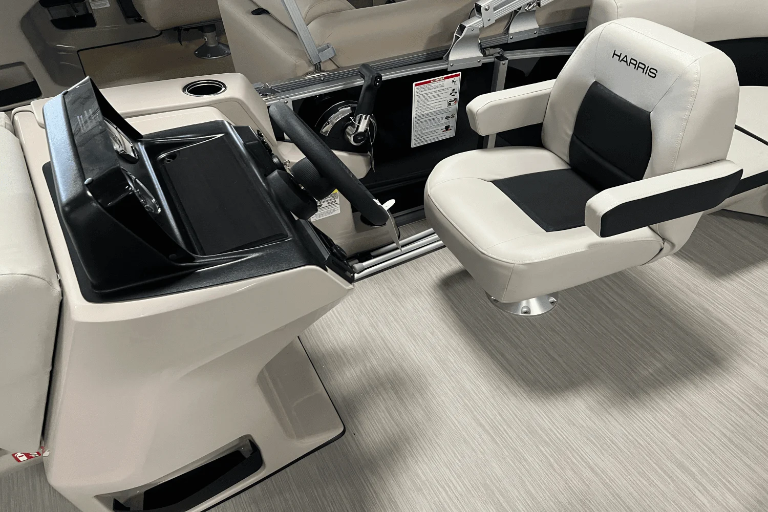 2025 Harris 210 Breeze Image Thumbnail #10