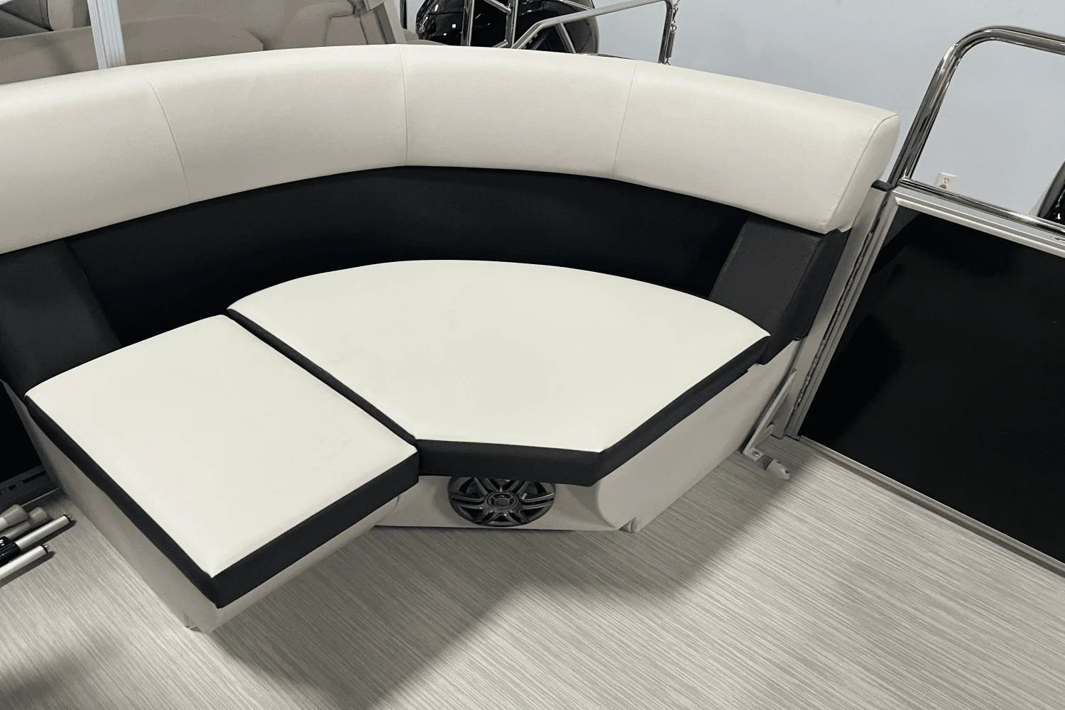 2025 Harris 210 Breeze Image Thumbnail #8