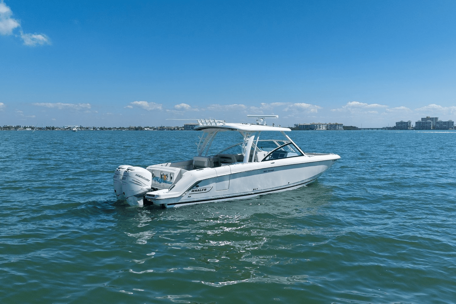 2017 Boston Whaler 320 VANTAGE Image Thumbnail #6