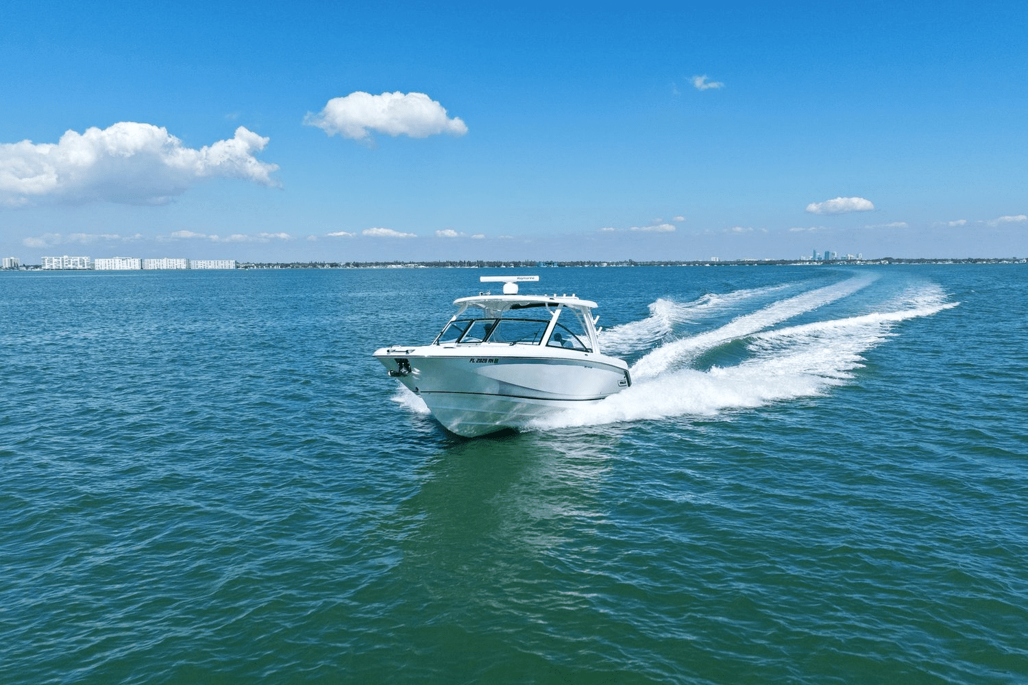 2017 Boston Whaler 320 VANTAGE Image Thumbnail #18