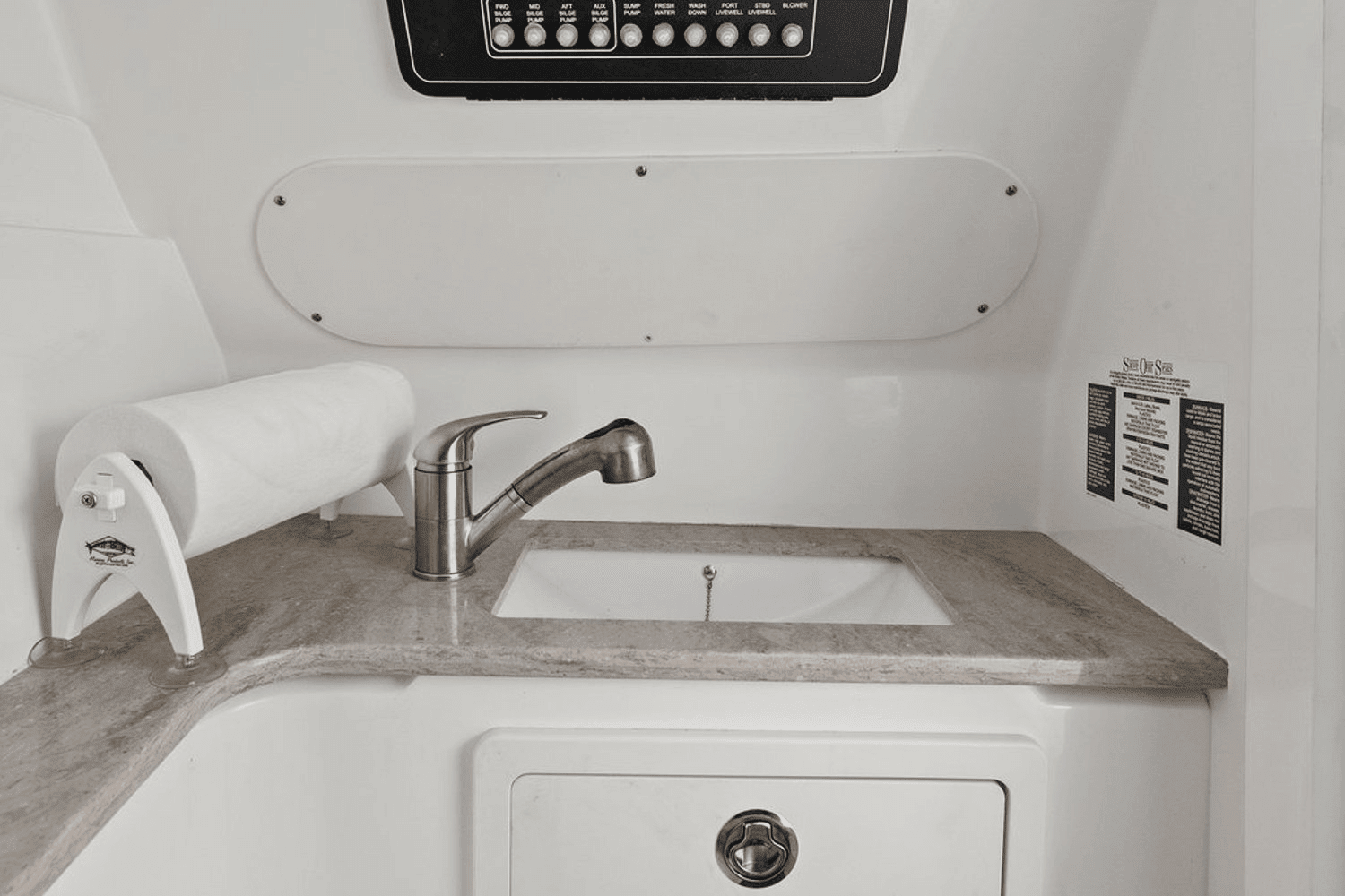 2017 Boston Whaler 320 VANTAGE Image Thumbnail #48