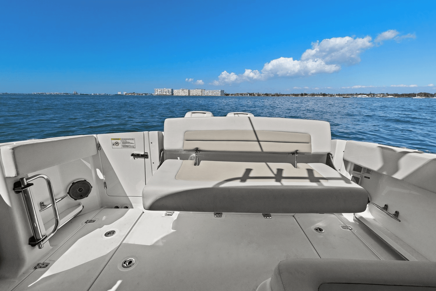 2017 Boston Whaler 320 VANTAGE Image Thumbnail #38