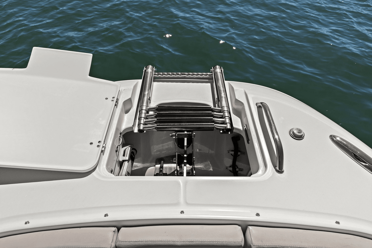 2017 Boston Whaler 320 VANTAGE Image Thumbnail #24