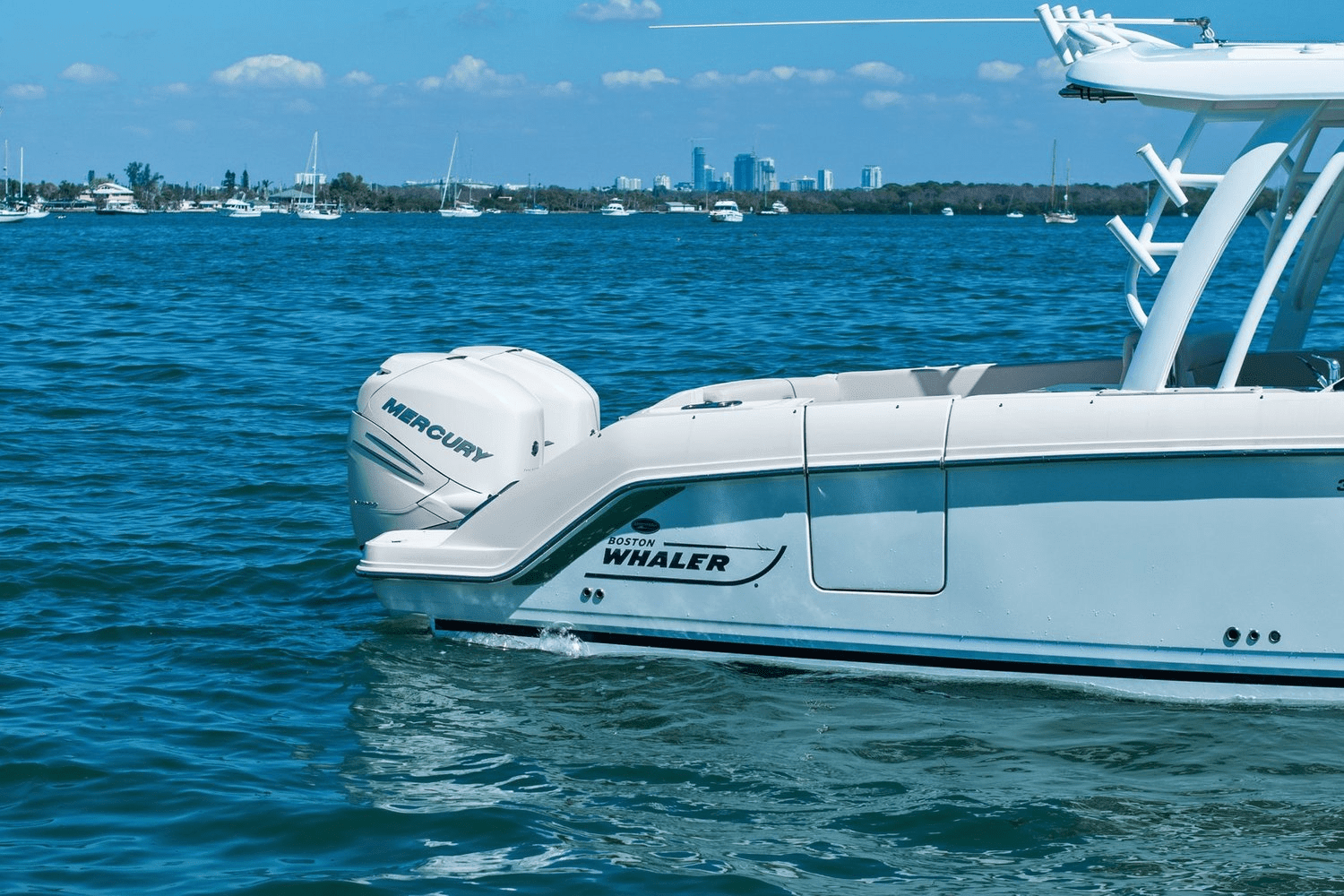 2017 Boston Whaler 320 VANTAGE Image Thumbnail #10
