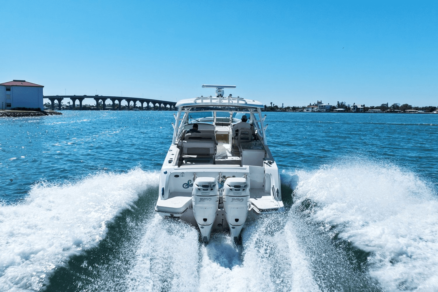2017 Boston Whaler 320 VANTAGE Image Thumbnail #19