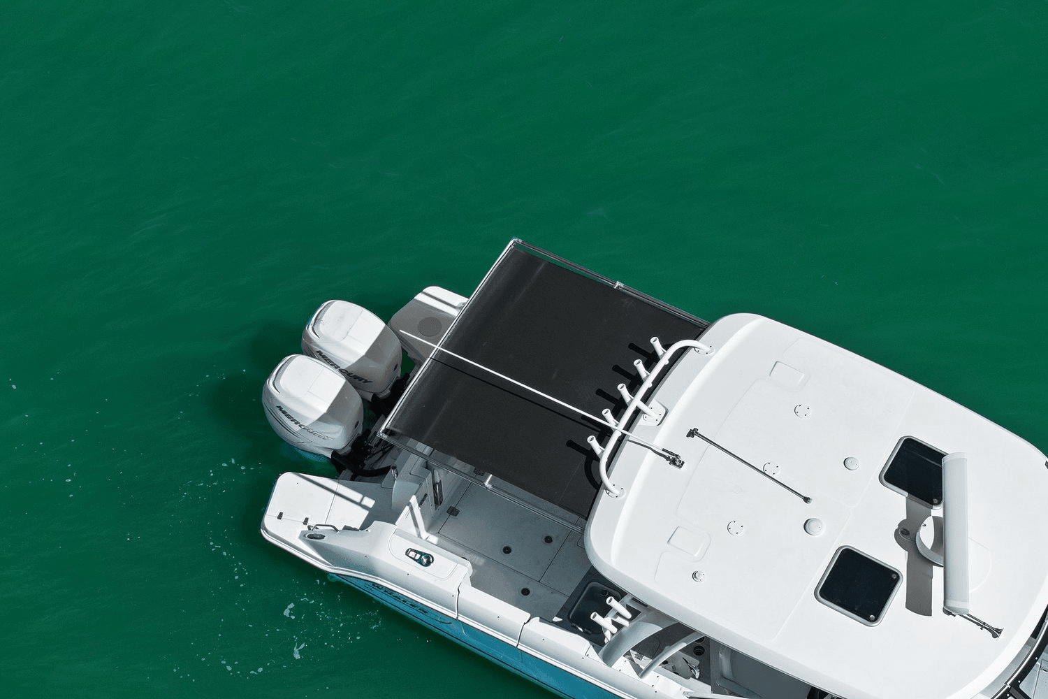2017 Boston Whaler 320 VANTAGE Image Thumbnail #4