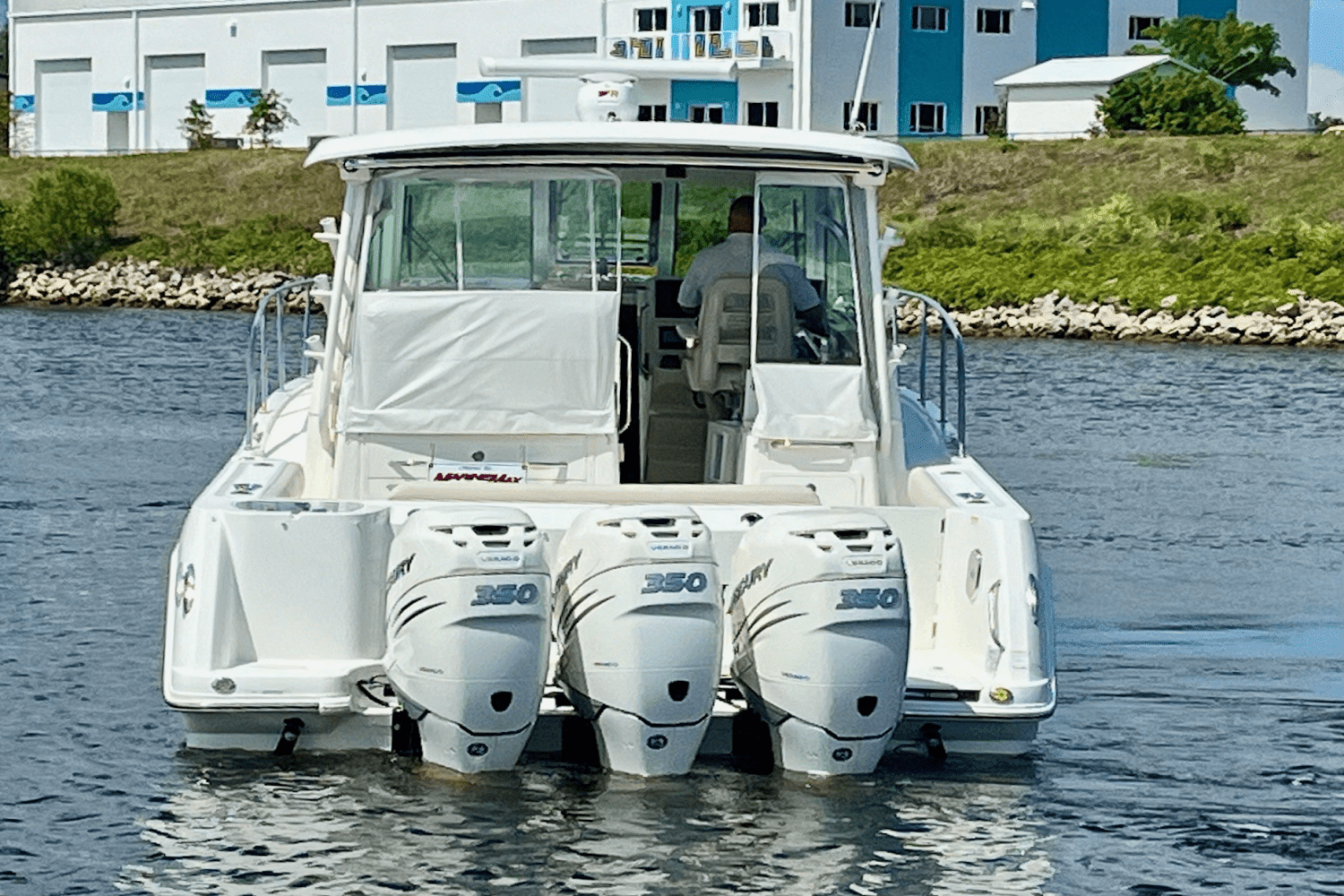 2019 Boston Whaler 345 CONQUEST Image Thumbnail #9